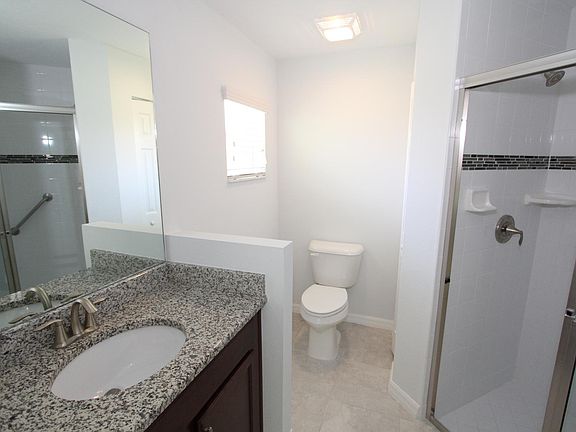 3rd image of 10 Wild Rose Pl