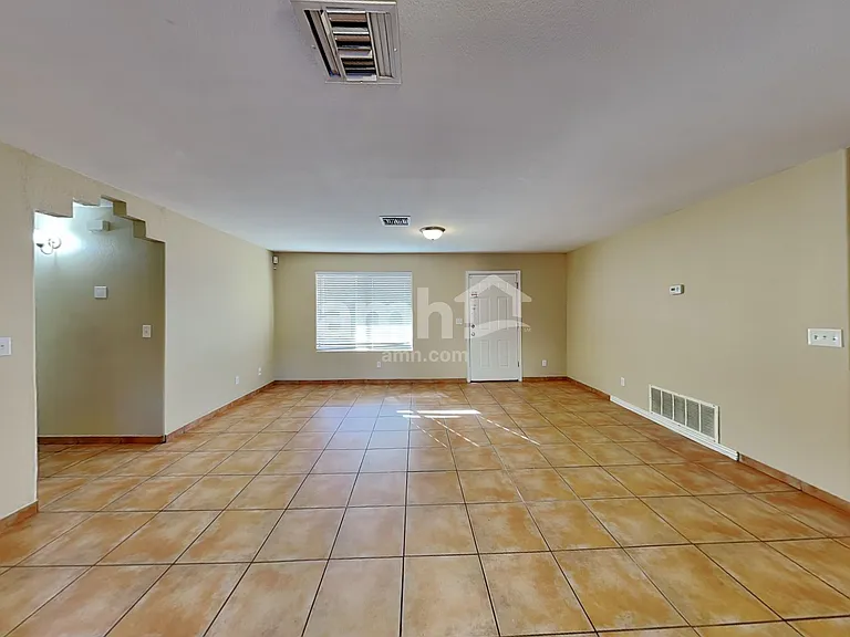 6449 S Iberia Ave — Photo 9