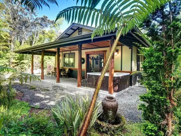 11-3807 10th St, Volcano, HI 96785