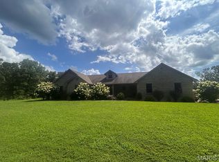 2202 Lindberg Rd, Cuba, MO 65453