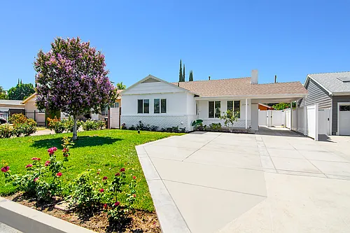 22446 Berdon St Photo 1