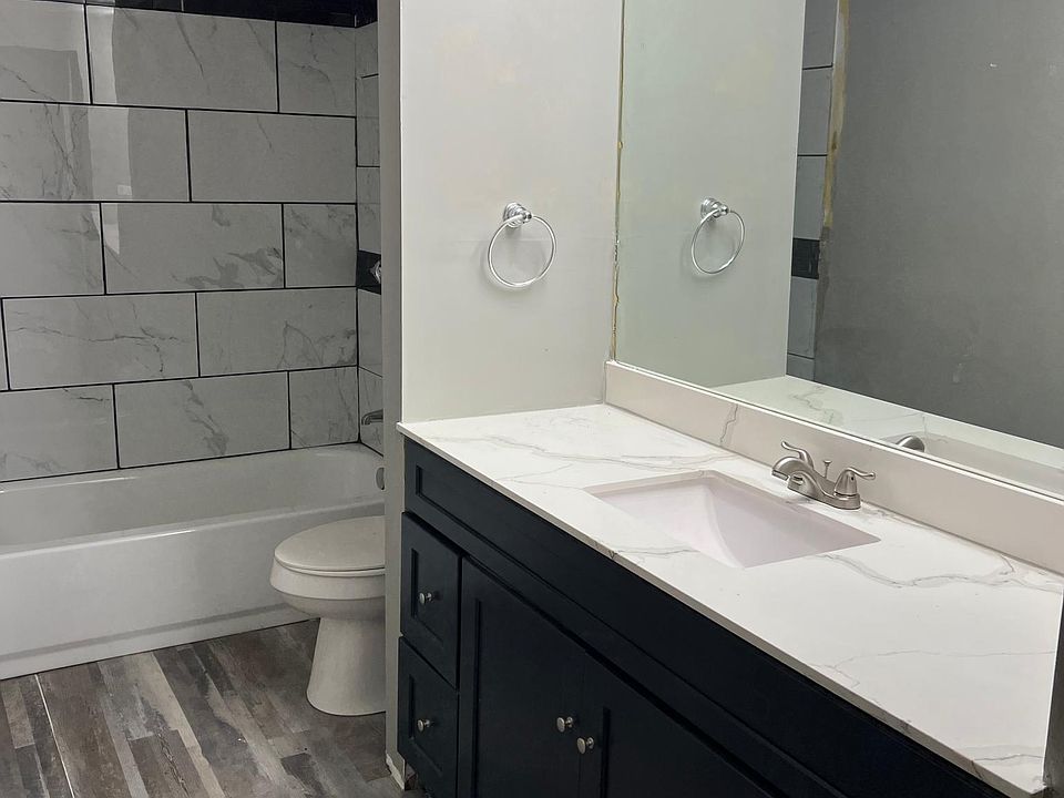 1st image of 227 Admiral St