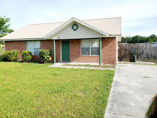 833 Ann Dr