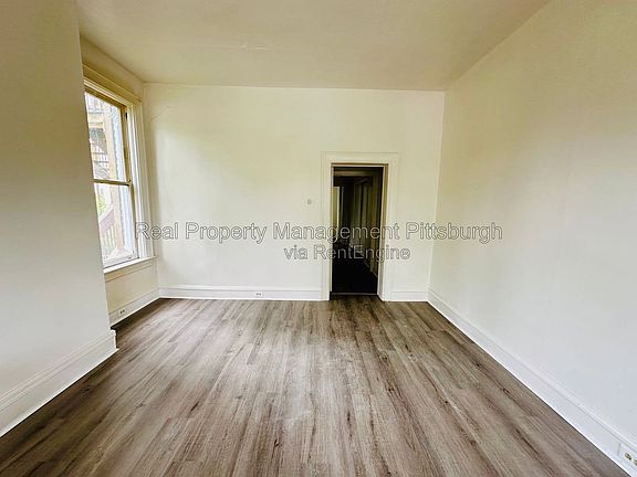 3rd image of 504 Coal St APT 1