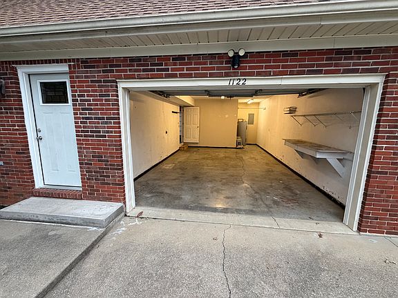 4th image of 1120 Trails End End #1122