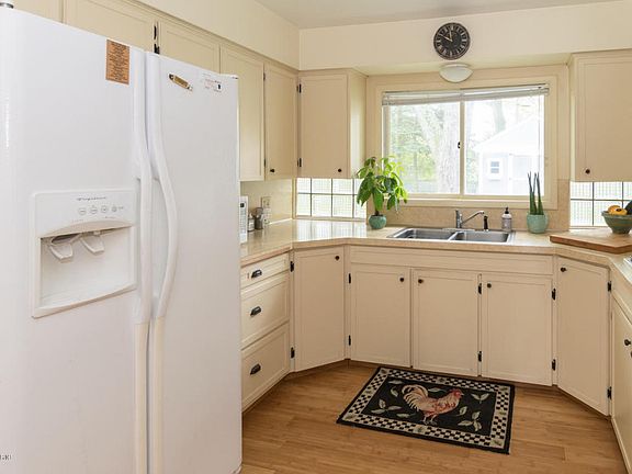 5th image of 1116 W 32nd St