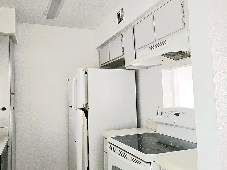 8421 Hearth Dr #21 — Photo 15
