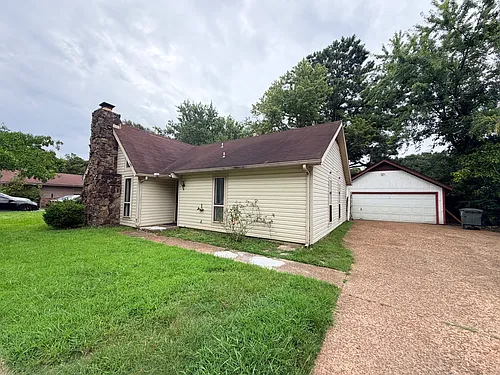 6533 Honeybrook Rd Photo 1
