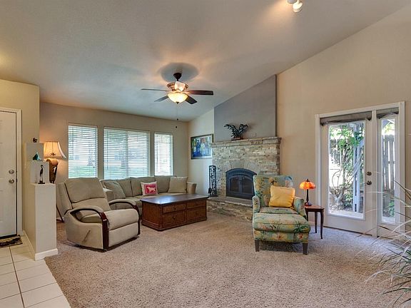 4th image of 3321 Burberry Way