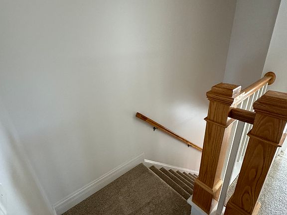 4th image of 1045 Philpott Dr