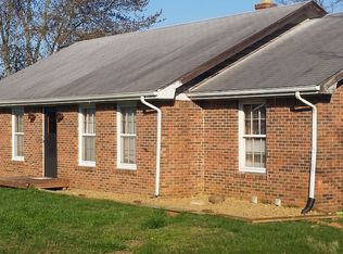 1890 Colesbend Rd, Smiths Grove, KY 42171