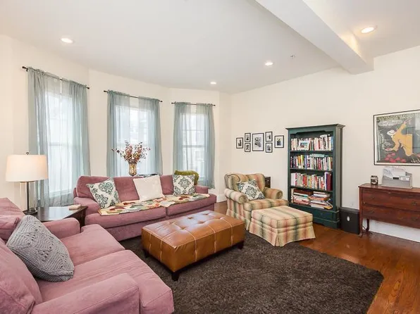76 South St, Jamaica Plain, MA 02130