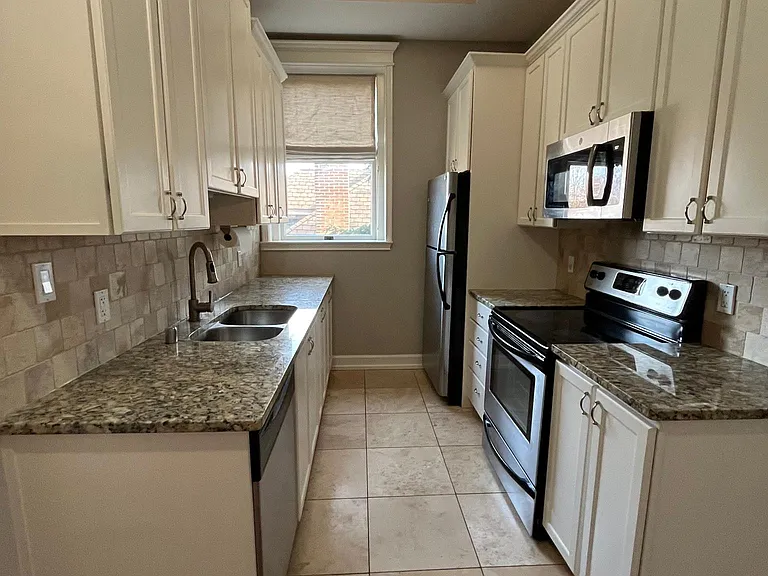 1629 S 3rd St #304 — Photo 5