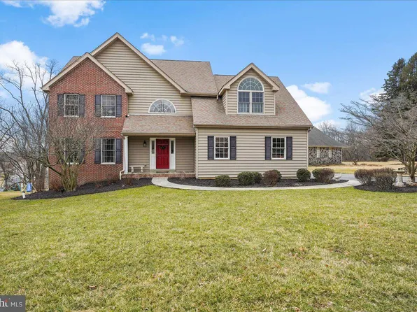12 Tall Tree Cir, Broomall, PA 19008
