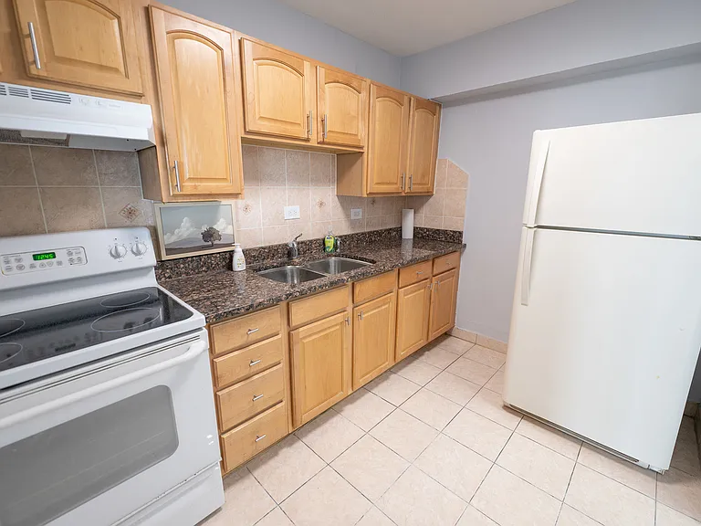 7337 S South Shore Dr #1128 — Photo 4