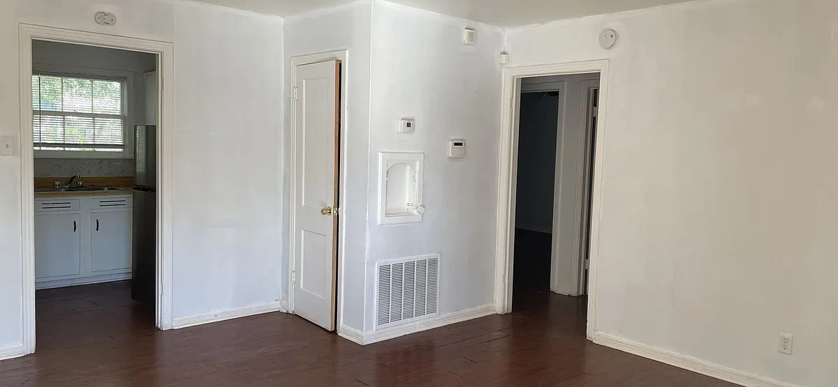 Building Photo - 1505 Alamo Ave #1