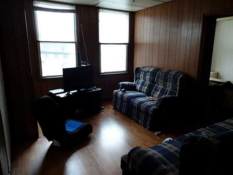 2nd image of 523 Monongahela Ave