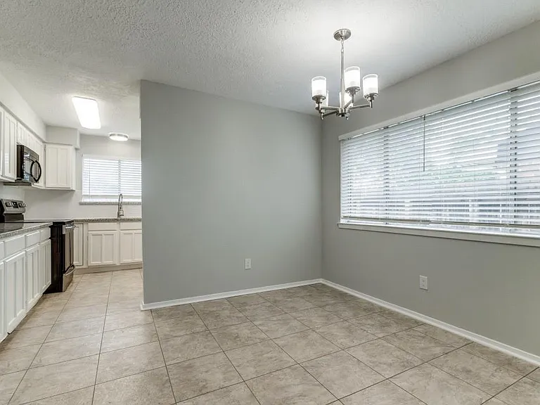 7218 Ridgeberry Dr — Photo 12