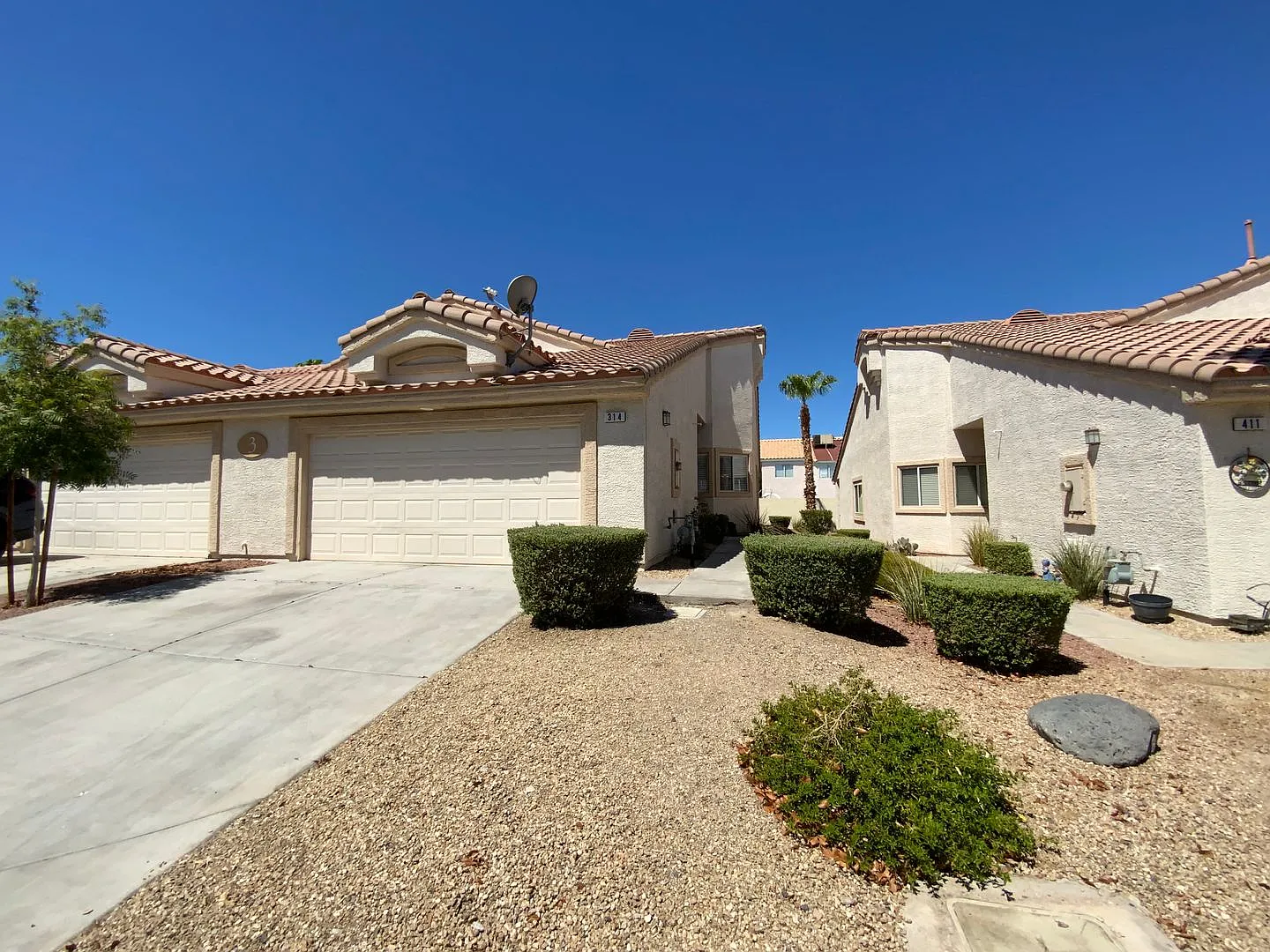 Charming 2 Bed, 2 Bath Property Located in Henderson, NV — Photo 3