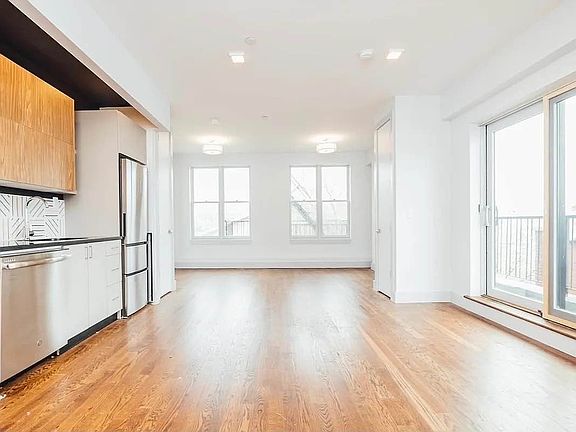 2nd image of 311 Woodbine St #3D