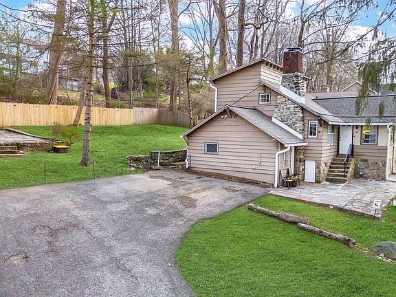3rd image of 47 Hillside Rd