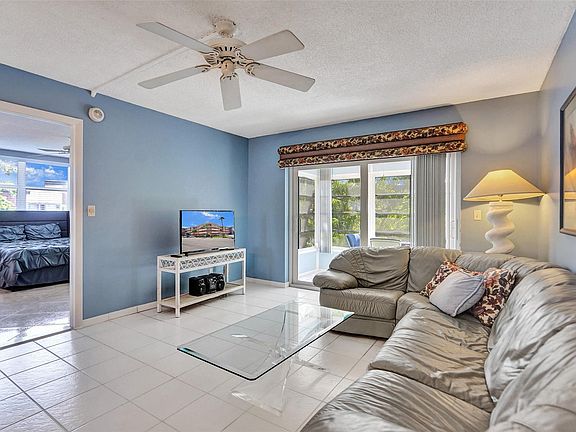 5th image of 3001 NW 46th Avenue #301