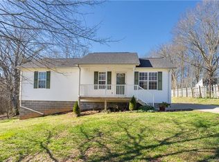 3033 Pratt St, Sharon, SC 29742