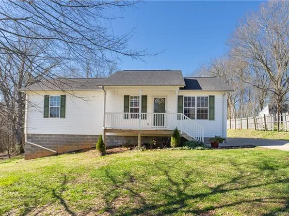 3033 Pratt St, Sharon, SC 29742