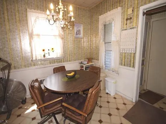Sold by Fillmore | media 2
