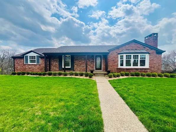 244 Oakmont Rd, Wheeling, WV 26003