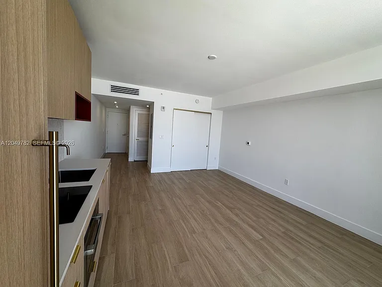 90 NE 32nd St #625 — Photo 10