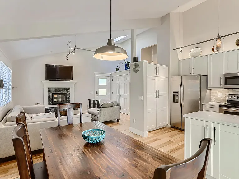 4418 Driftwood Pl — Photo 10