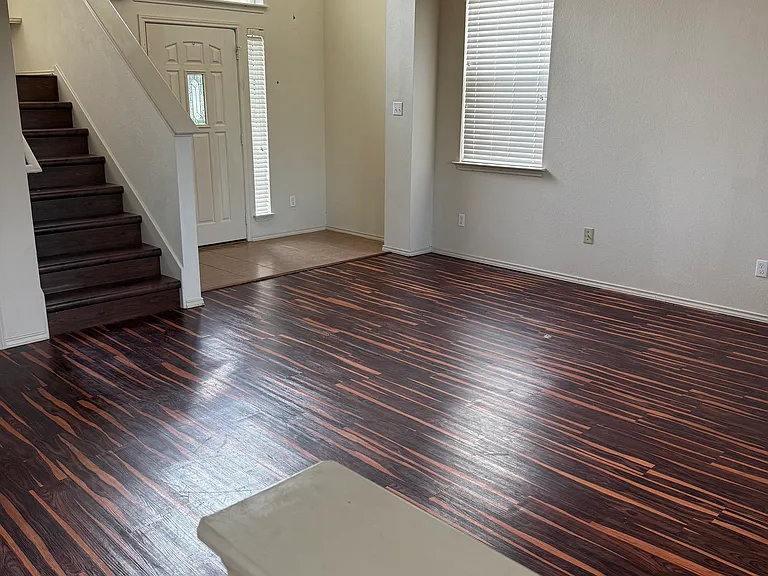 248 Coal Dr — Photo 2