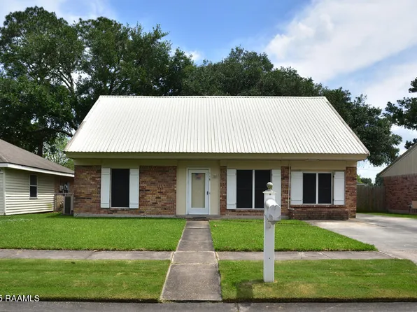 118 Fraternity Dr, Lafayette, LA 70506