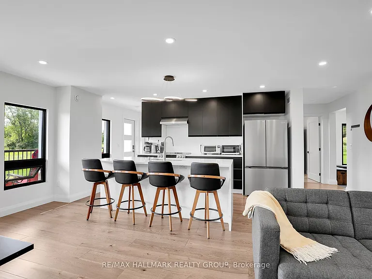 165 Knapp St — Photo 12