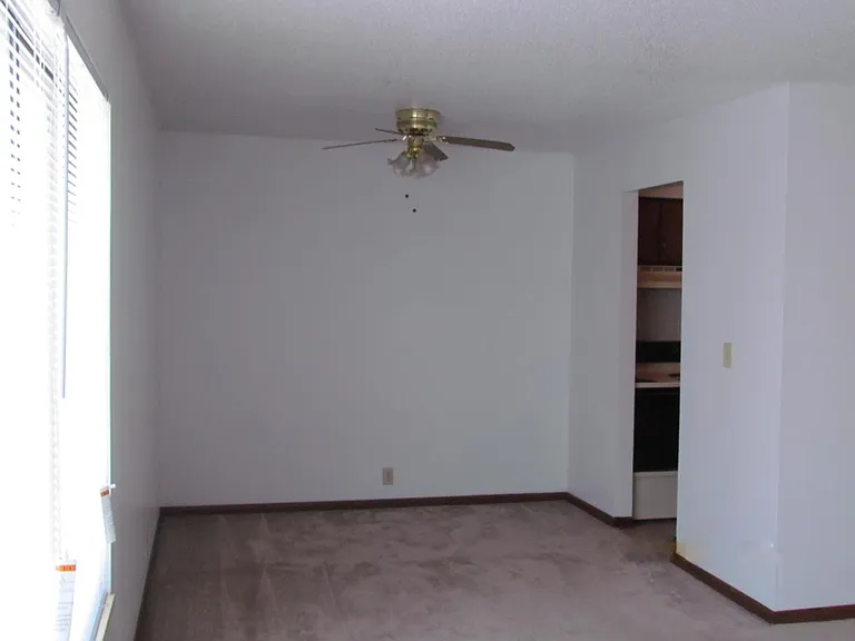 124 34th Street Dr SE #2 — Photo 6