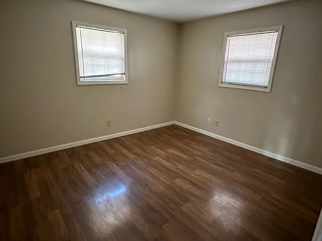 910 E 105th St #910 — Photo 6