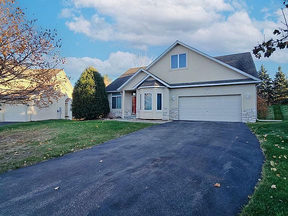 3rd image of 16045 Kennard Ct