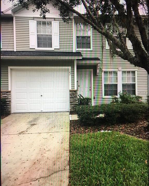 1st image of 107 Woodknoll Pl