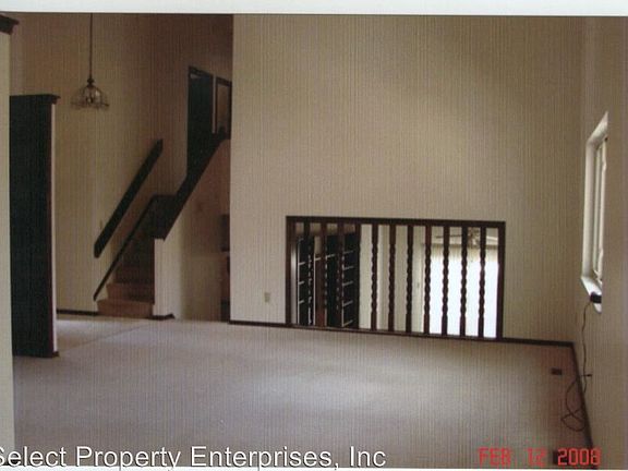 2nd image of 5940 Castlewood Ln