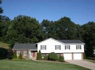 126 Woodland Dr, Sarver, PA