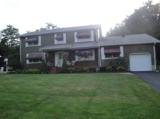 19 Jeryl St, Eatontown, NJ 07724