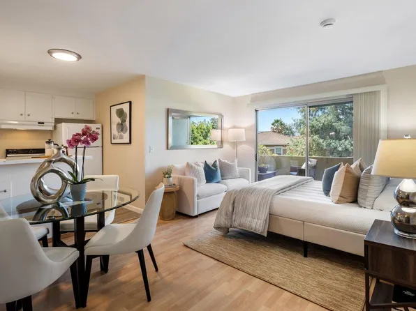 1458 Hudson St APT 207, Redwood City, CA 94061