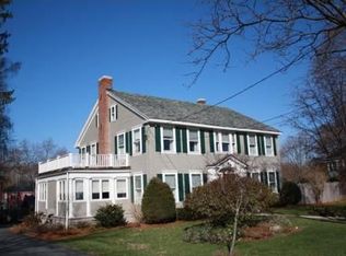 54 Raven Rd, Lowell, MA 01852