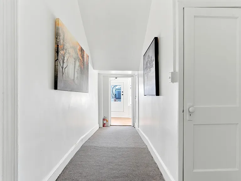 105 N Loudoun St #1 — Photo 16