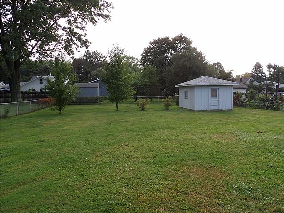 3rd image of 3455 Exley Dr