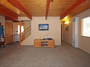 223 Vista Ave, Sugarloaf, CA 92386