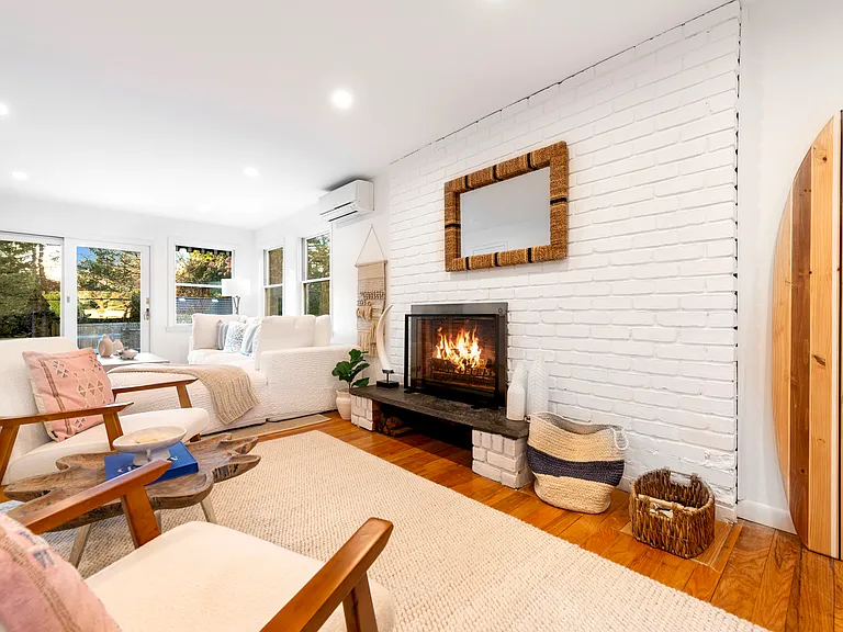 30 Wyandanch Ln — Photo 10