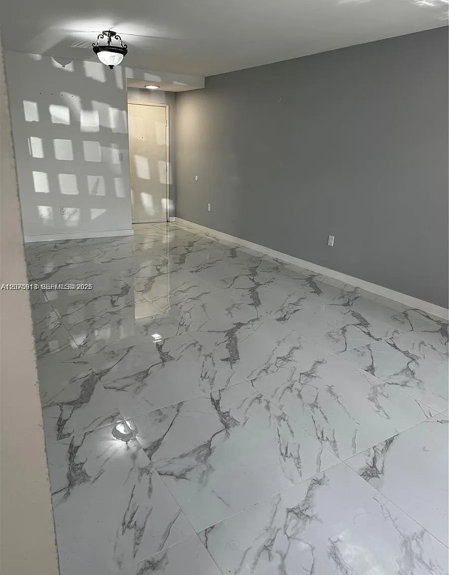 West Fontaine Condo — Photo 3