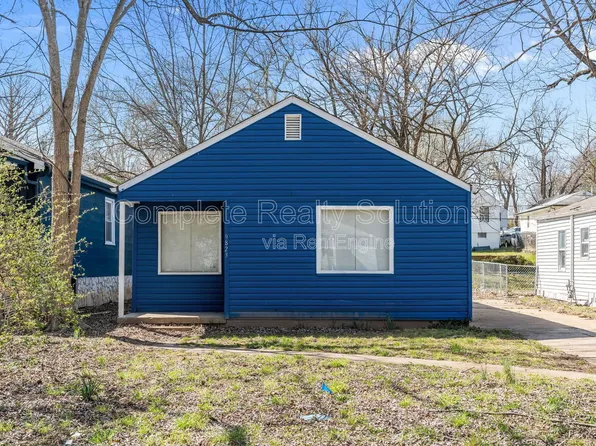 9823 Winkler Dr, Saint Louis, MO 63136